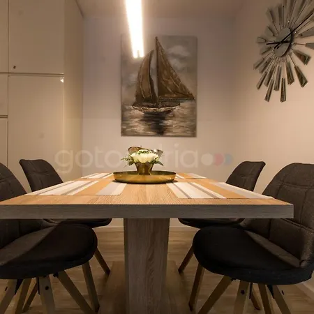 Luxury Sea View Wald Apartament *